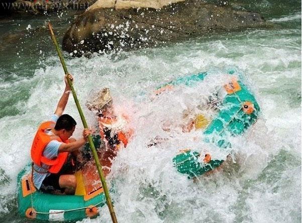 彭水阿依河漂流2.jpg